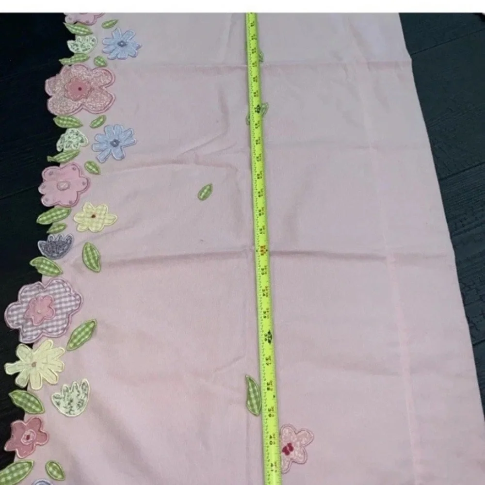 Pottery Barn Kids Pink  FLOWER GARDEN‎ Floral Appliqué Window Single Valance (1)